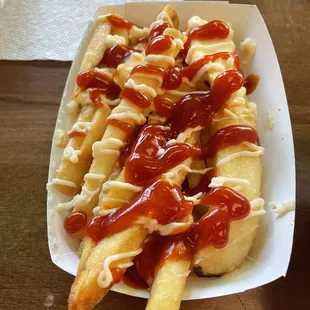 Fries with ketchup and mayonnaise. Not too bad. $4.00