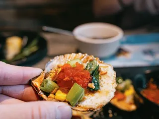 Huong Hue Food To Go and Restaurant