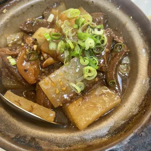 Braised beef Stewed Beef Brisket in Claypot House Special