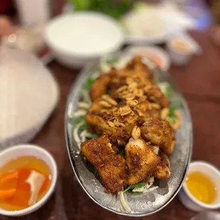 chicken wings and fried chicken, chicken wings, chicken, bbq wings, poultry, fried chicken, bbq chicken, food, fried chicken wings