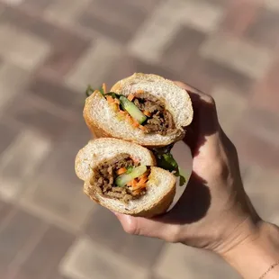 ig: @whatsviveating  |  thit nuong/grilled pork