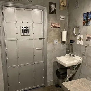 Restroom theme
