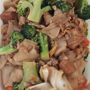 broccoli and noodles