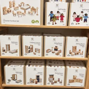 Wide variety of dollhouse furnitures!