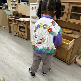 The play area set up for kids to freely play.