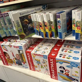 Puzzles &amp; smart toys