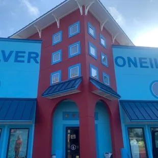 Third Coast Beach souvenir shop (5STARS)