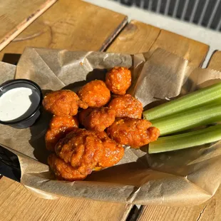 Boneless Wings
Tossed in Your Choice of:
Garlic Buffalo | Chipotle BBQ | Nashville | 
Spicy Mango Habanero | Lemon Pepper