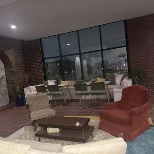 Comfy space with great KC views
