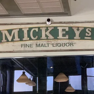 Fun vintage look inside