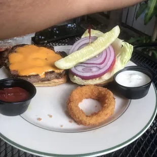 Super juicy burger + the last remaining onion ring