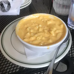 Bowl of mac &amp; cheese