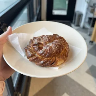 Cardamom bun