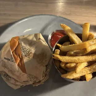 Social Burger- single