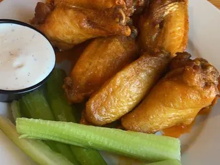 Lucky’s Pub