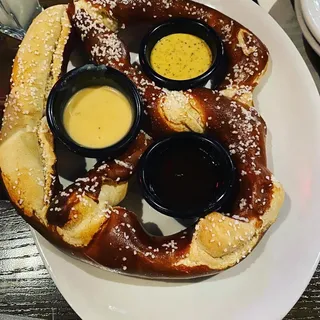 Oven Baked Soft Pretzel