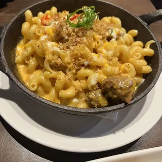 Spicy Sausage Mac and Cheese