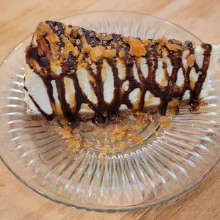 Butterfinger Cheesecake