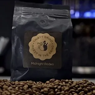 Midnight Rodeo Dark Roast. Sourced from Columbia/Guatemala. Process - Washed. Altitude - 1500-2000 m