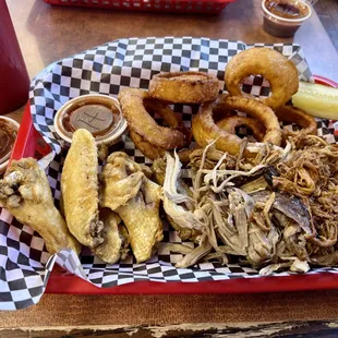 Two Meat Platter with Wings, Pulled Pork &amp; Onion Rings