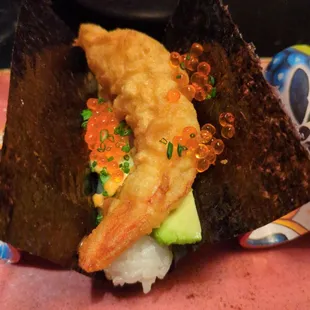 Shrimp tempura temaki. Not my favorite temaki but still good.