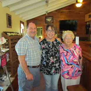 Jeff Filby, Deneen Nelson-Rhodes and Connie Filby at Thistlethwaite Vineyards - July 10, 2016