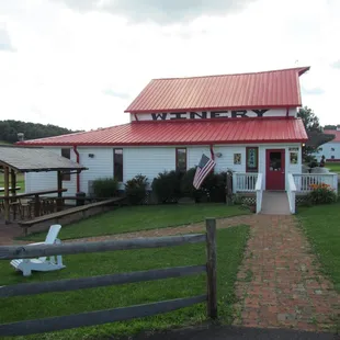 Thistlethwaite Vineyards - July 10, 2016