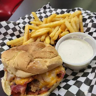 Three Little Piggy 's Sandwich