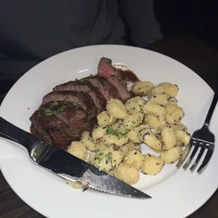 Steak frites with gnocchi