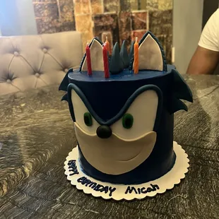 sonic the hedger birthday cake