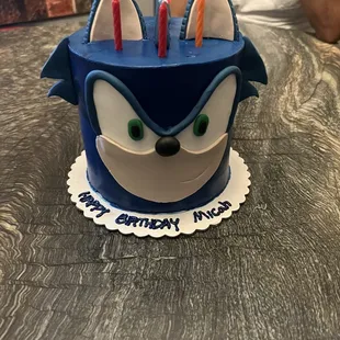 Great quality cakes. They were able to do a same day cake with short notice, great customer service. 10/10 overall experience.