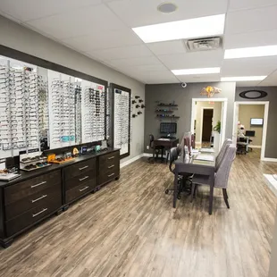 Wide variety of lenses!