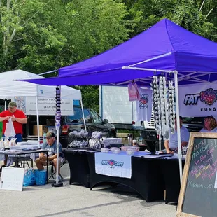 Saturday 9-12am Farmer&apos;s Market Vendors