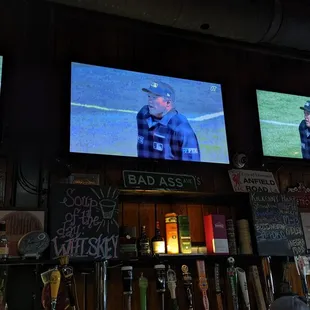 Great place to watch sports!