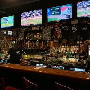 MaGee&apos;s bar.
