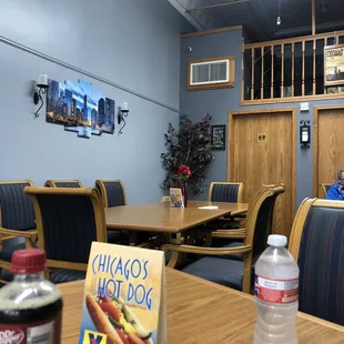 spacious dinning area