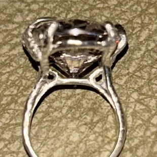 Quartz zirconia after bridge and polishing.