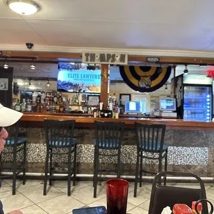 Small dining area and bar