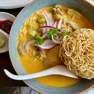 KhaoSoi Gai