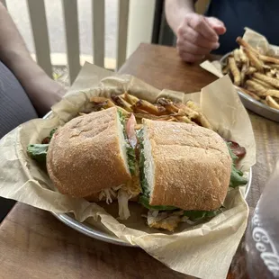 Sandwich &amp; fries