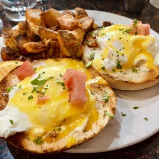 Alexander eggs Benedict