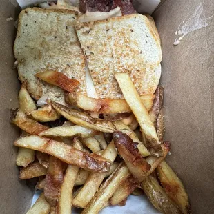 Classic Reuben w/fries