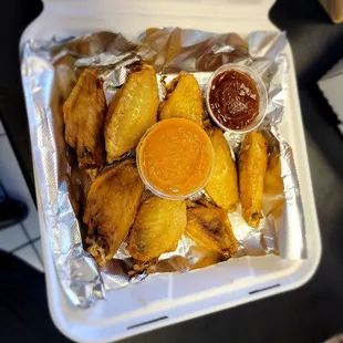 Wings with Diablo ranch and spicy BBQ