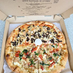 Half Italian special / Half Shroom Special pizza. Insanely good