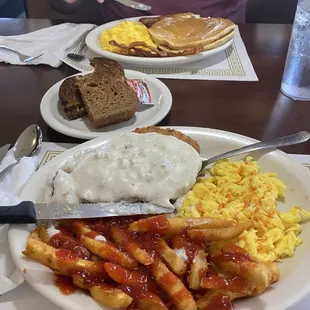 Country fried steak and 2x2x2x2