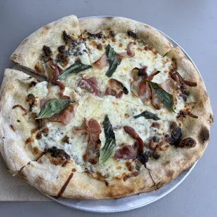 Bacon and Brie pizza