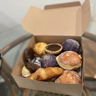 Delicious Italian/Filipino pastries