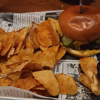 Three Bulls Cheeseburger