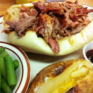 Pulled Pork Sandwich Meal