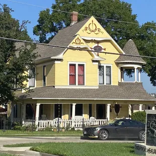 The front of 3 Danes